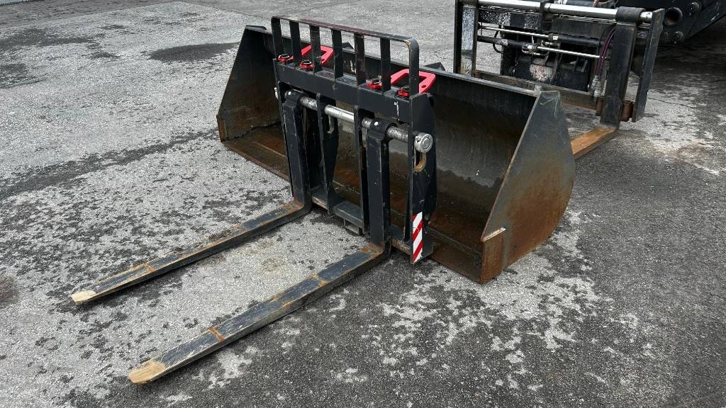 bobcat-t-40-180-myyty-sold,725cba6e