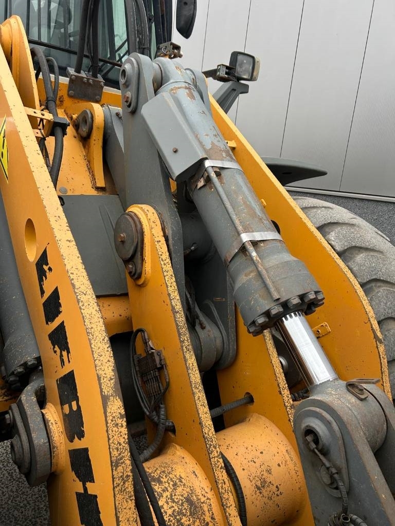 Liebherr L 550 (Comes with High-tip - Mit Hochkipper)
