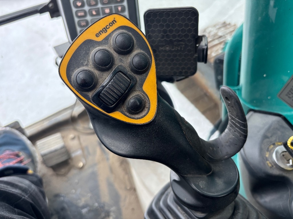 kobelco-sk-270-engcon-novatron,8d04b3a4