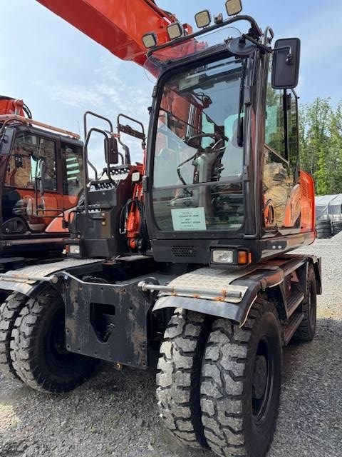 Hitachi ZX