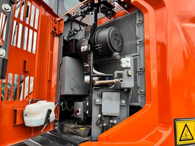hitachi-zx-135-usl-7-metsaalus,2427231d