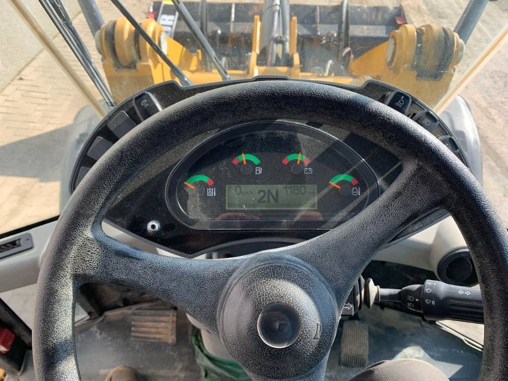 CAT 906