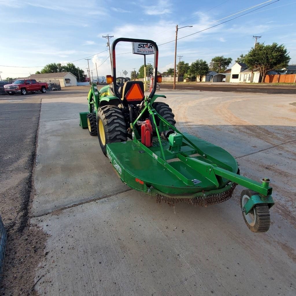 John Deere 3203