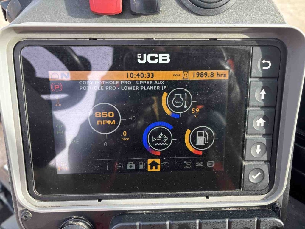 JCB Hydradig 110W (Pothole Pro spec) - thumbnail 17