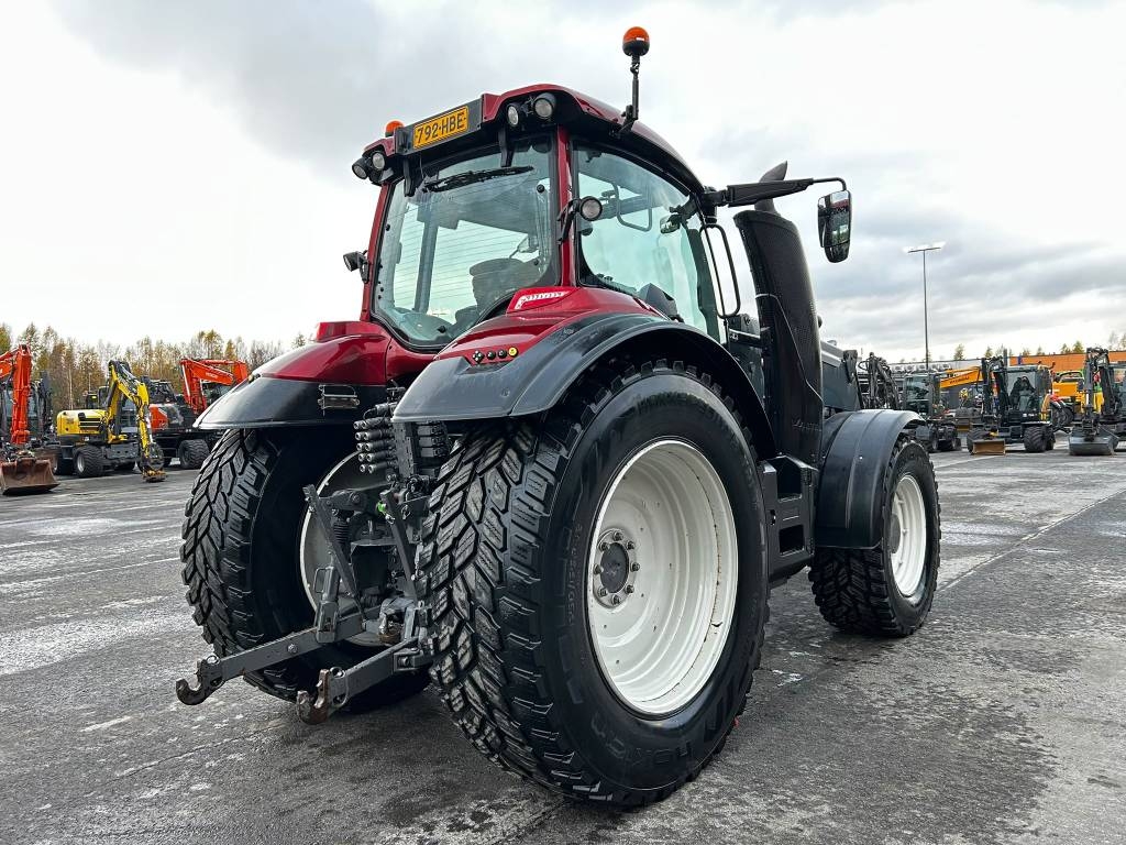 valtra-t-174ed-kuormain-jousit,1d26089f