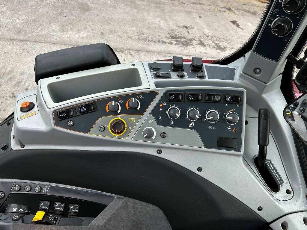 valtra-t-174ed-kuormain-jousit,27fd63e1