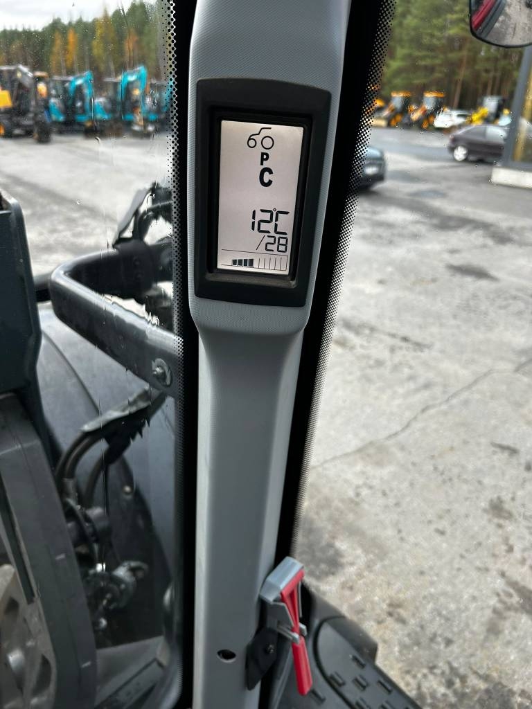 valtra-t-174ed-kuormain-jousit,2df3b915