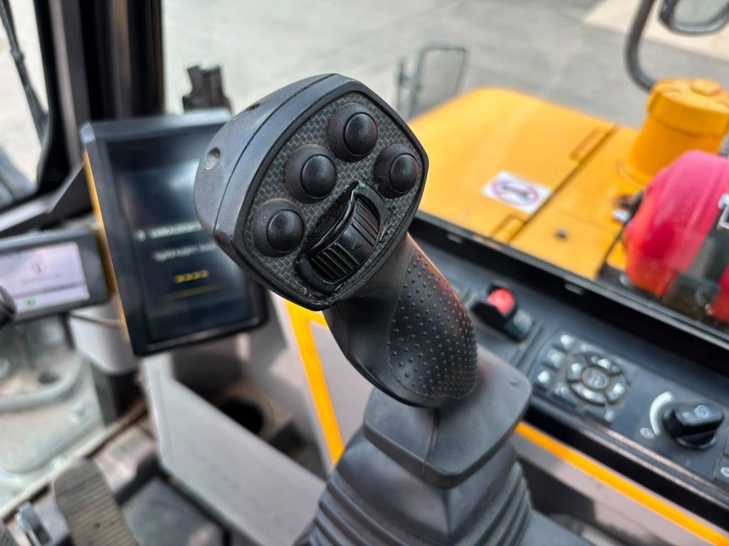 volvo-ew-60-e-tiltti-pihdit-4,a5109d63