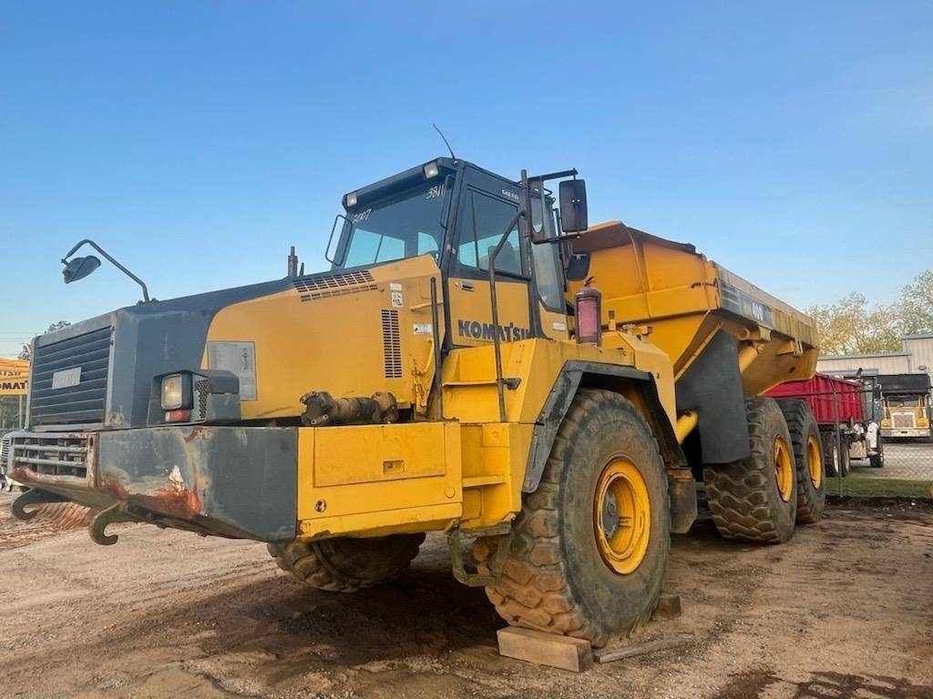 Komatsu HM 400-2