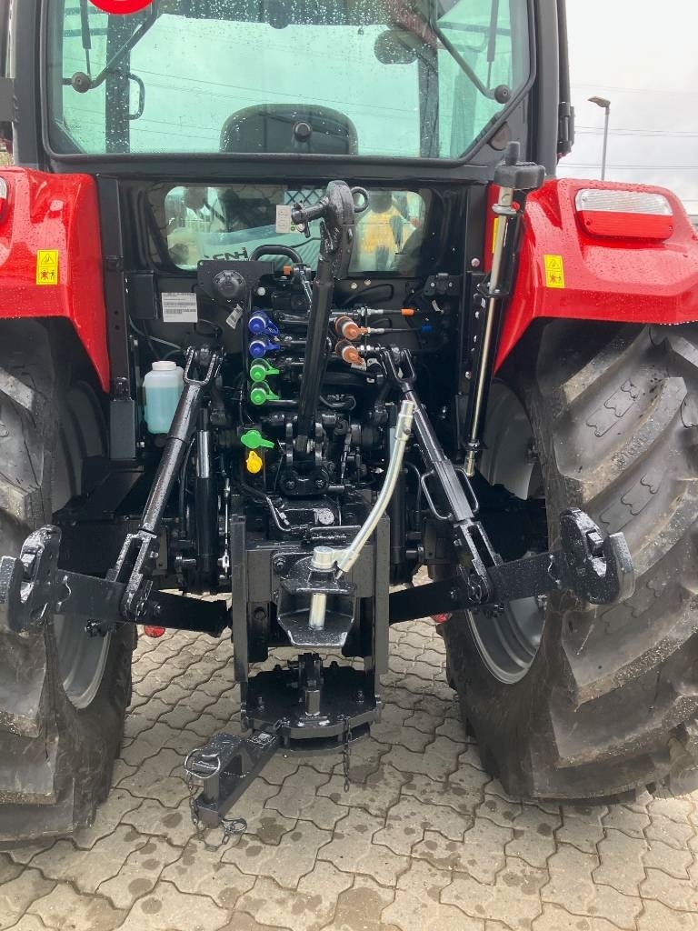 Case IH Farmall 100A