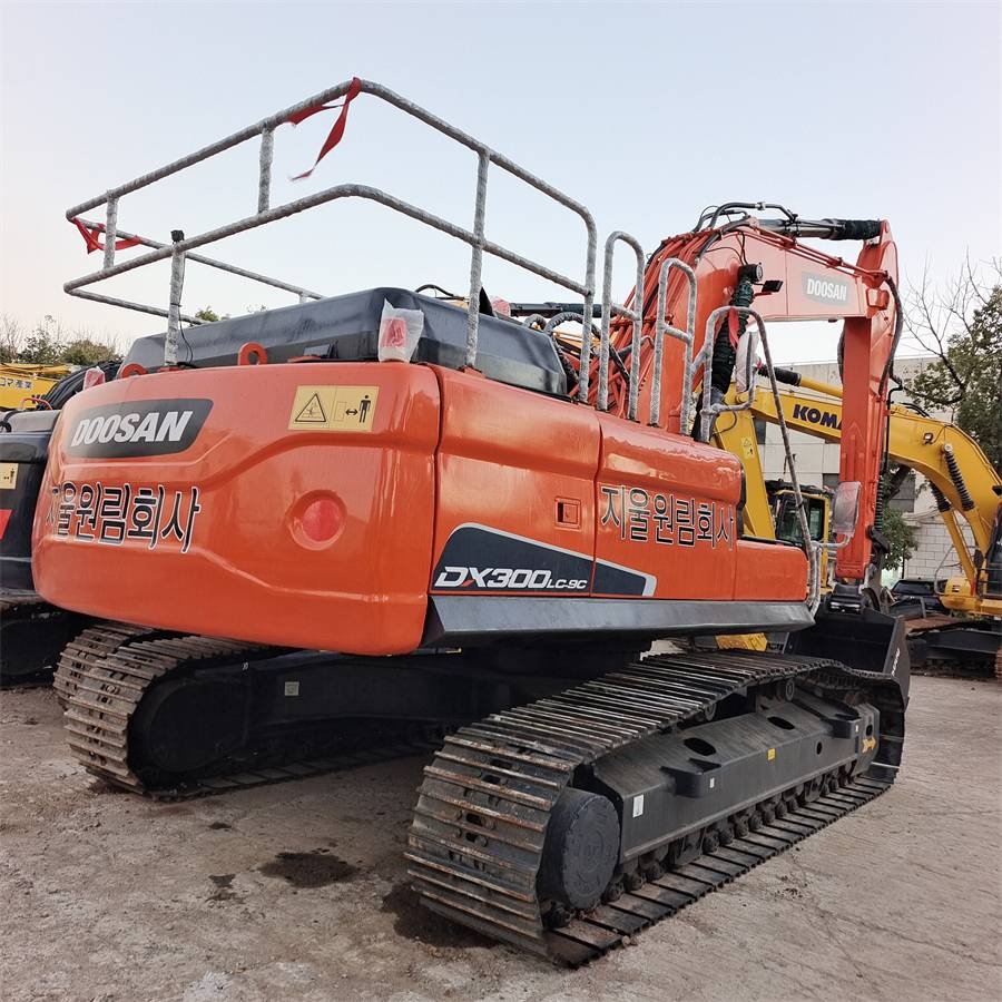 2024 Doosan DX300LC-45290656