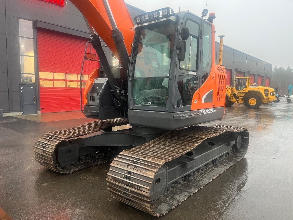 doosan-dx-235-lcr-myyty-sold,0910bcad