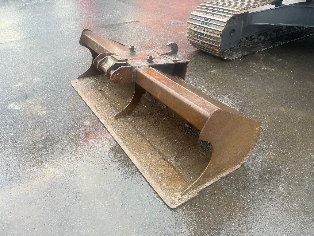 doosan-dx-235-lcr-myyty-sold,cc03103c