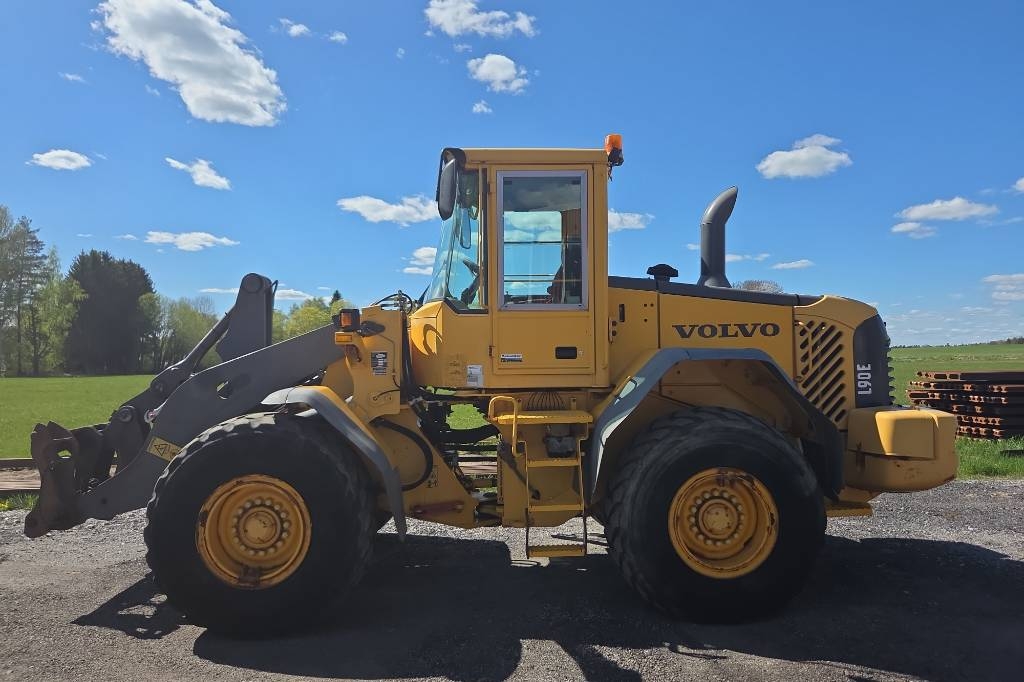 Volvo L 90 E med endast 12039 timmar 
