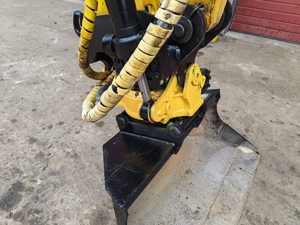 komatsu-pc-35-mr-2,4e675930