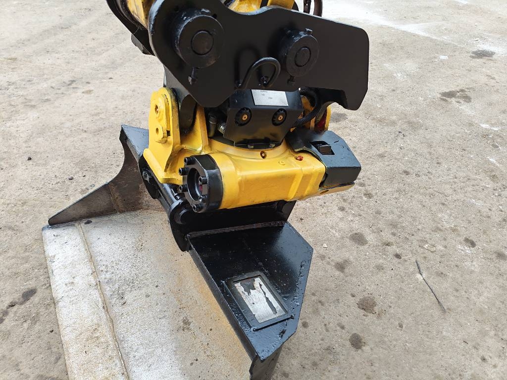 komatsu-pc-35-mr-2,8c232d23
