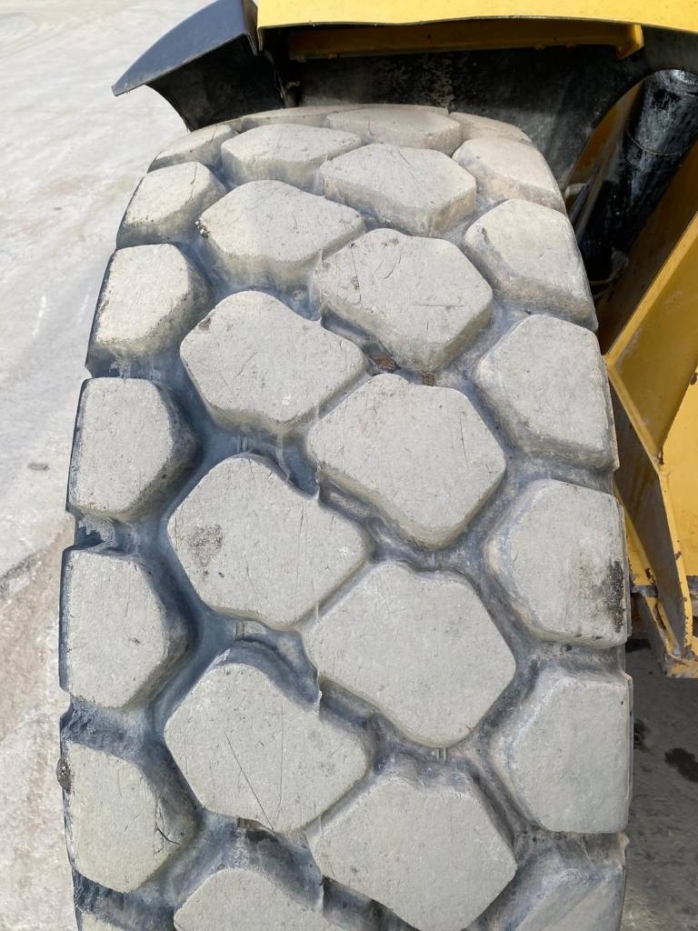 CAT 938 M (Bucket + Forks)