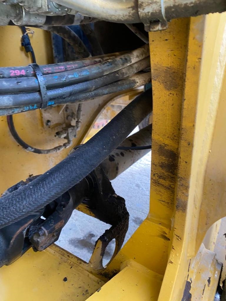 CAT 938 M (Bucket + Forks)