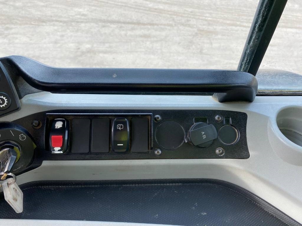 CAT 938 M (Bucket + Forks)