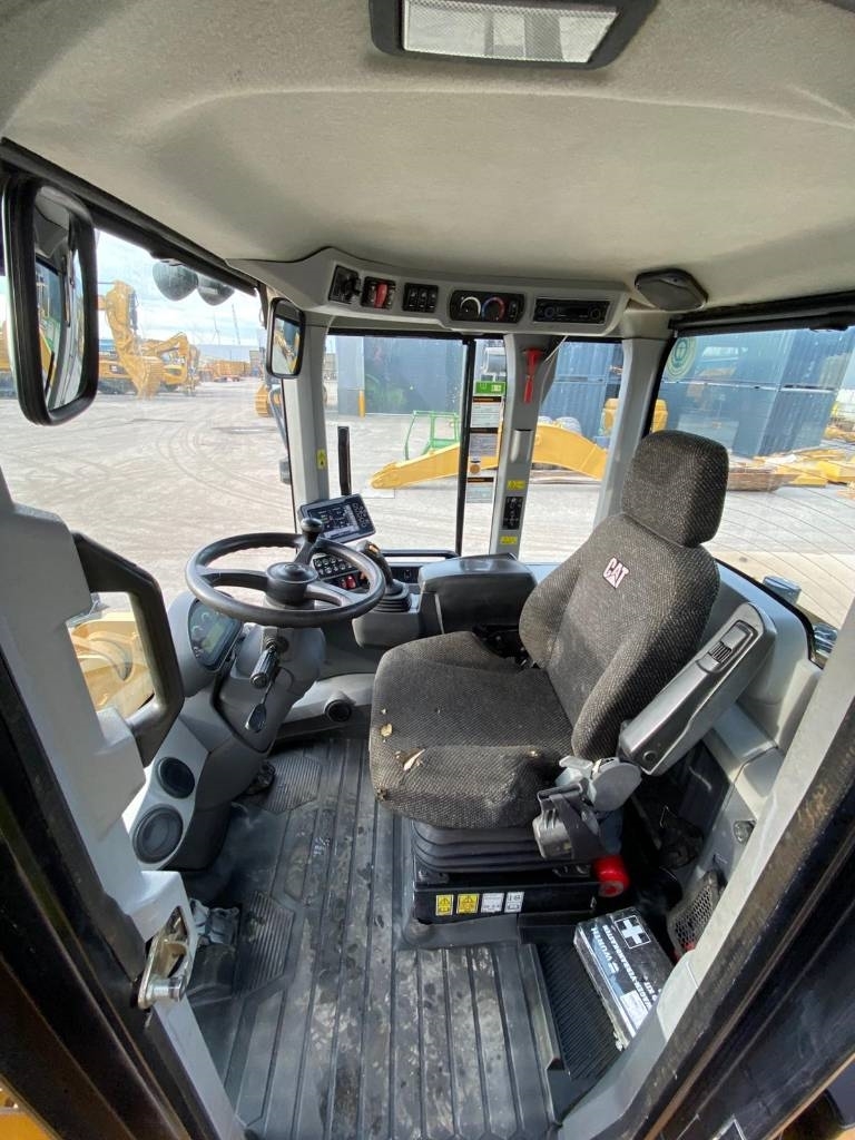 CAT 938 M (Bucket + Forks)