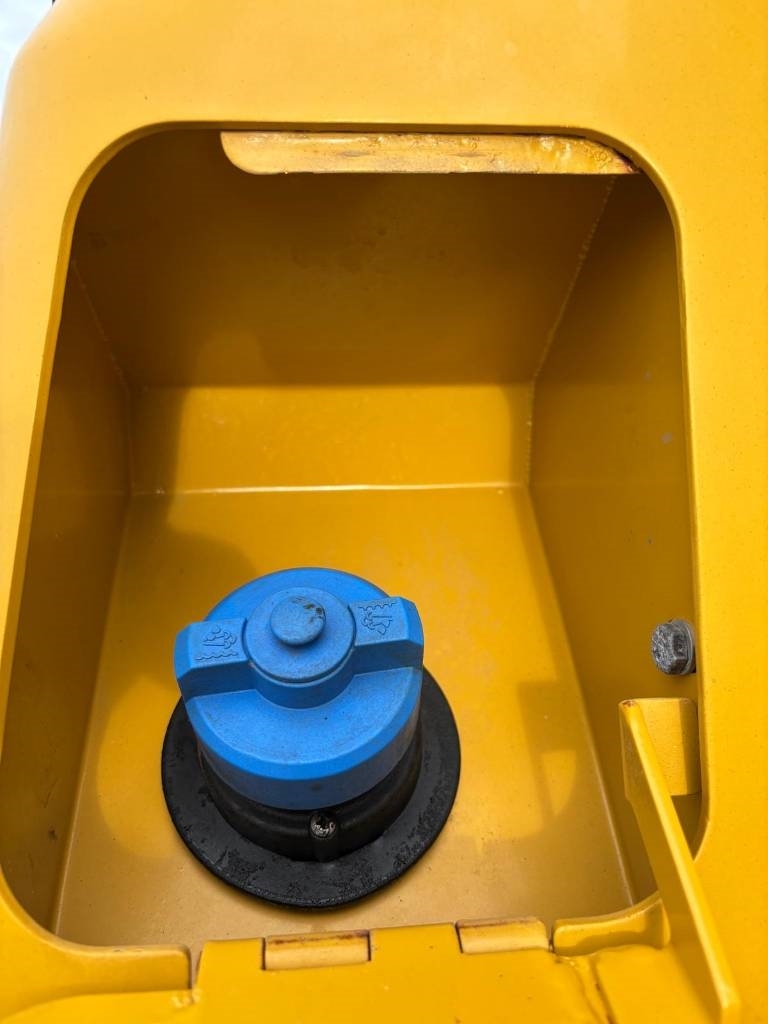 CAT D 6 K 2 XL (Low Verified Hours)