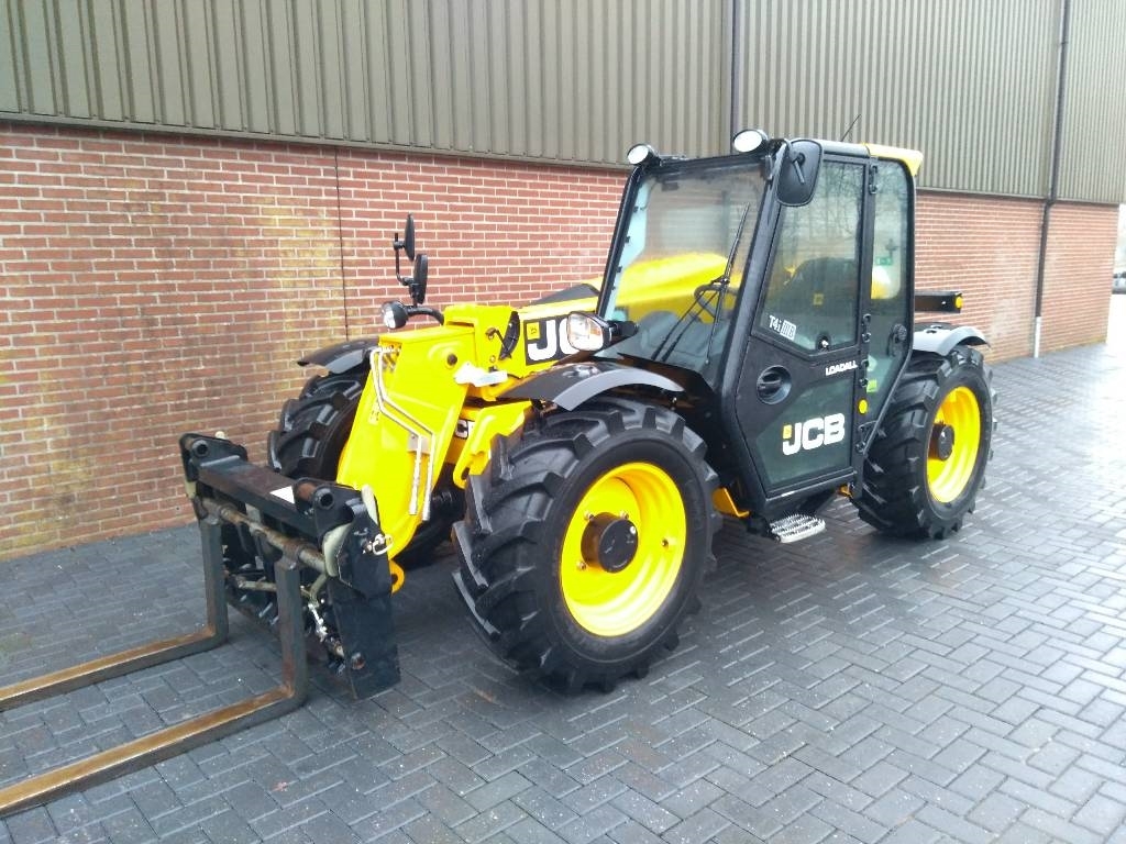 used-jcb-527-58-telehandlers-for-agriculture-year-2014-for-sale