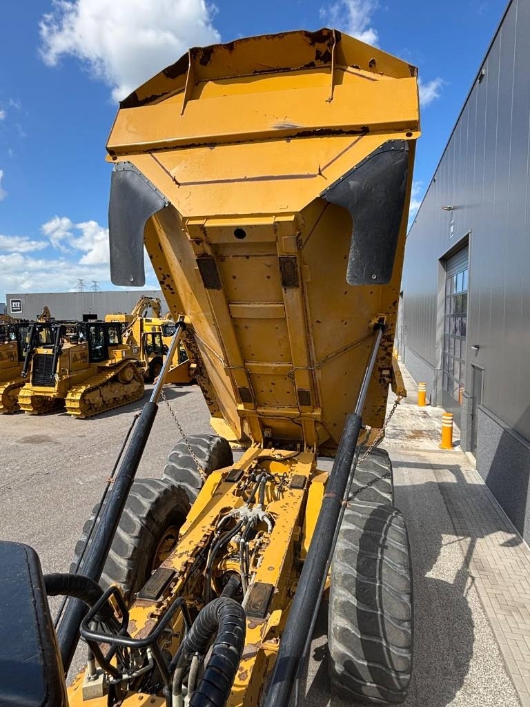 CAT 745 C (CE /Low Hours)