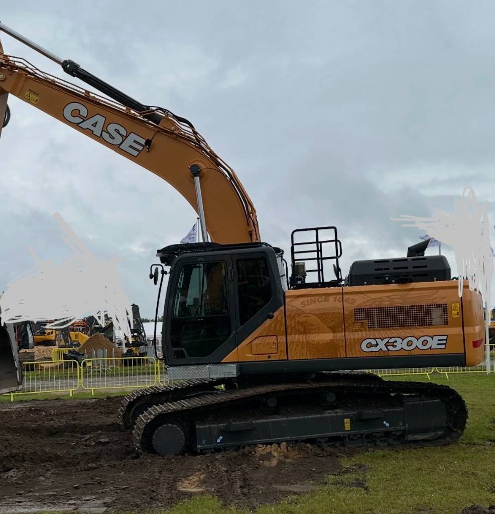 CASE CX 300 E