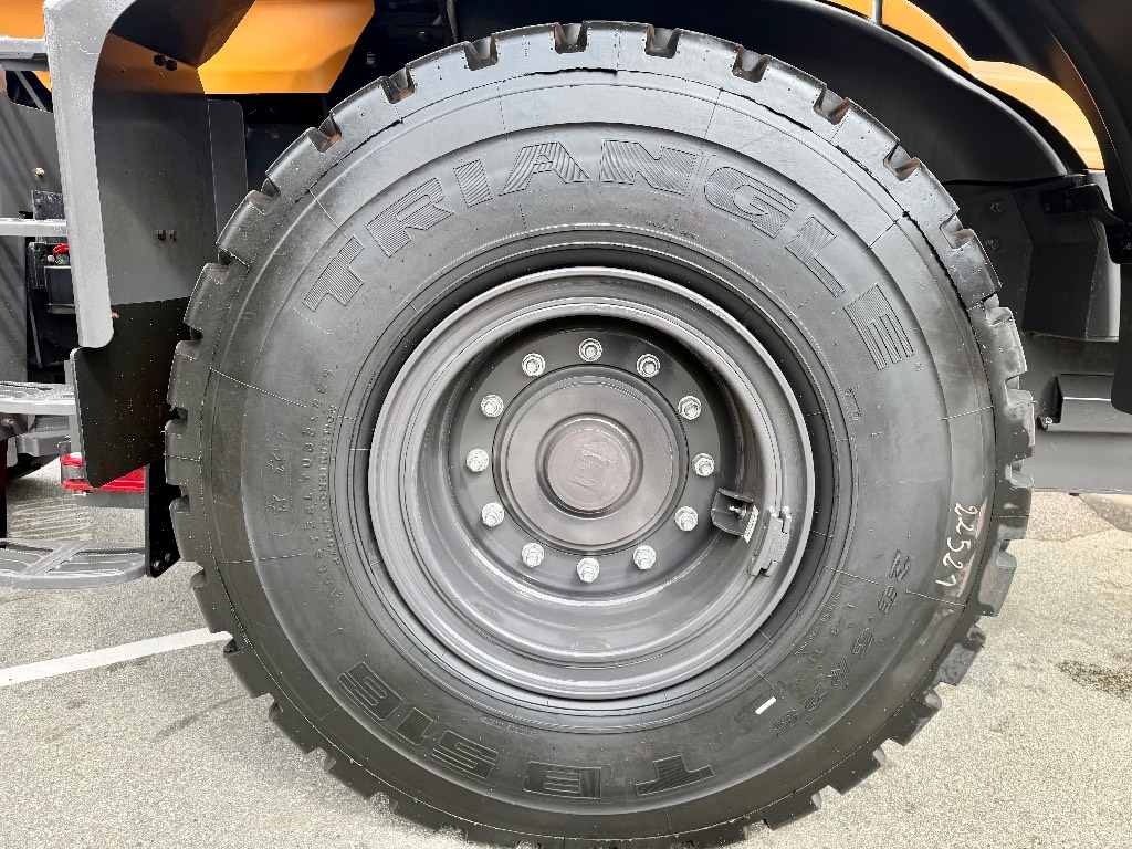 CASE 621G Z-bar