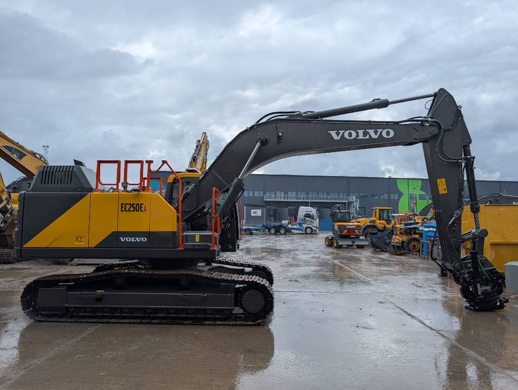 Bandgrävare Volvo EC 250 EL