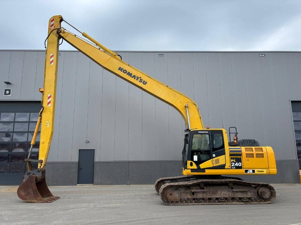 Komatsu PC 240 LC-10