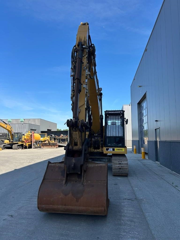 CAT 325 FL CR