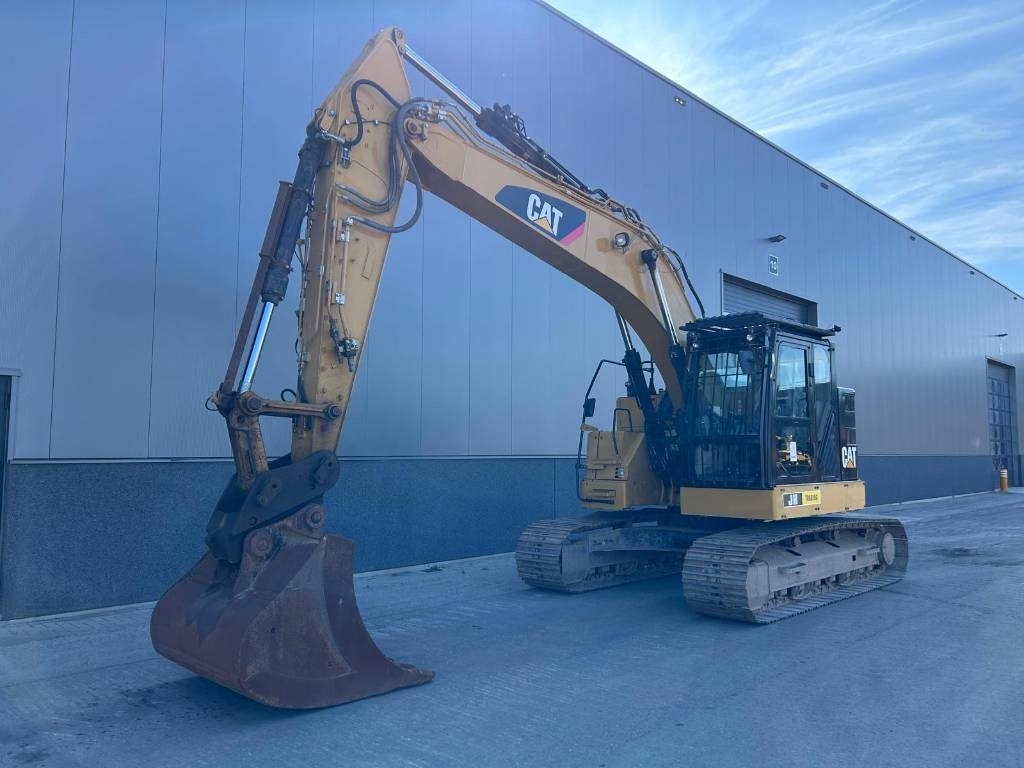 CAT 325 FL CR