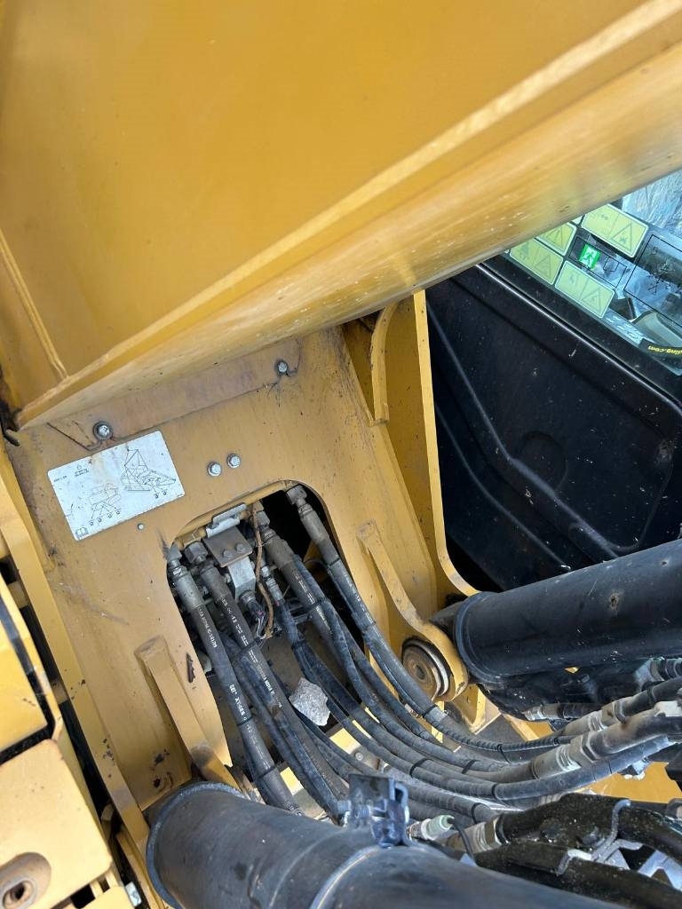CAT 325 FL CR