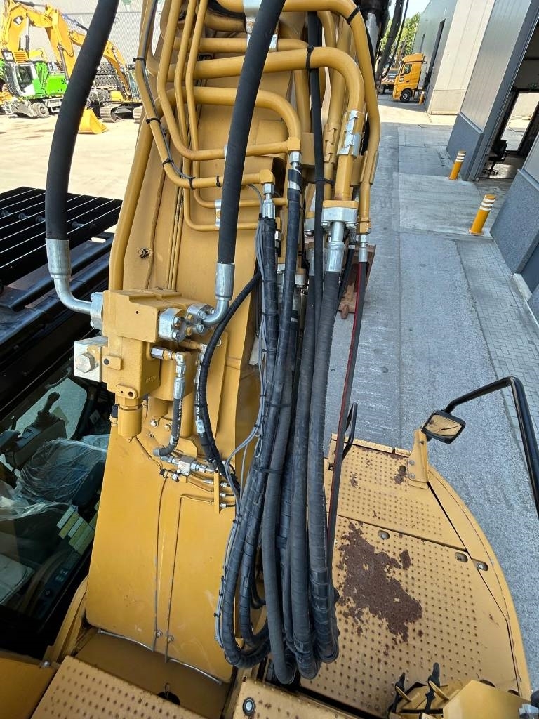 CAT 325 FL CR