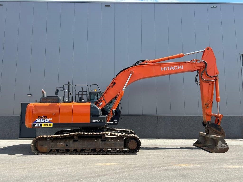 Hitachi ZX 250 LC-6 (GPS Prepared)