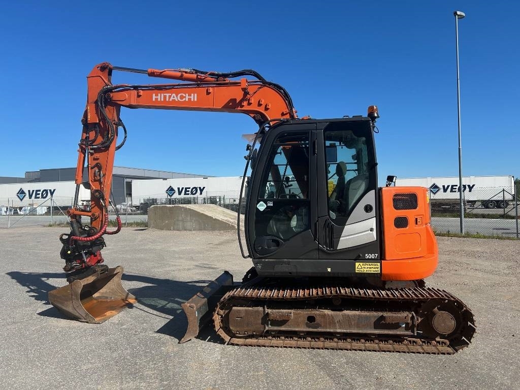 Hitachi ZX 85 US-6 - Midi excavators 7t - 12t - Construction