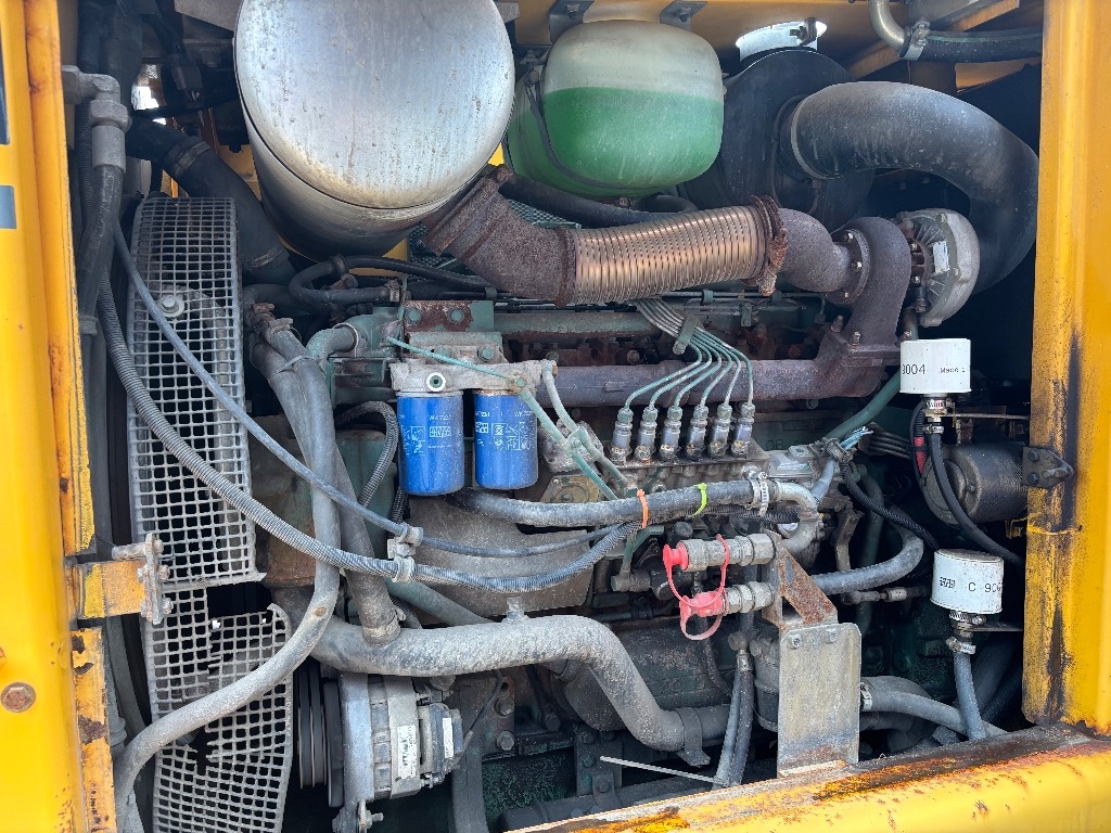 volvo-l-90-c-kauha-lisahyd-ras,cab7814a