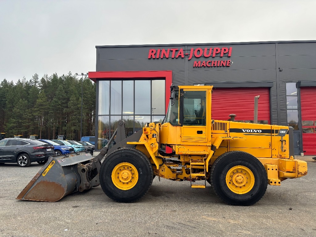 volvo-l-90-c-myyty-sold,9010e193