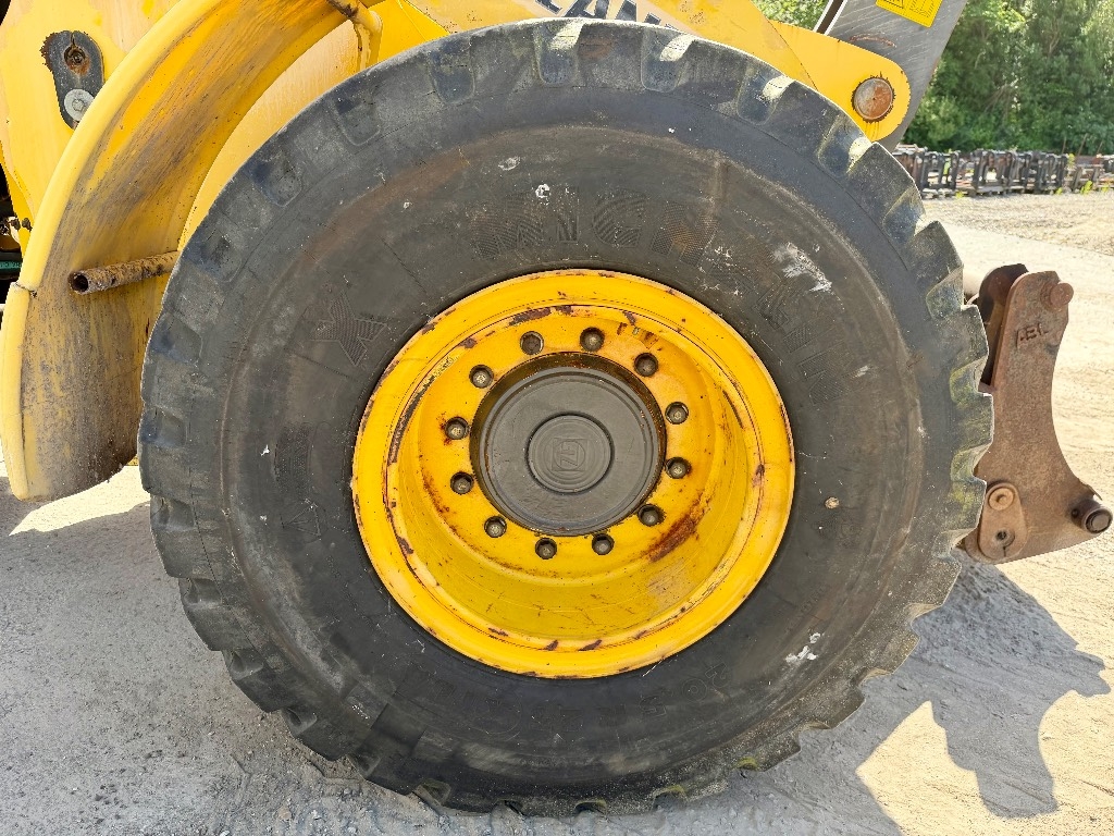 New Holland W 170