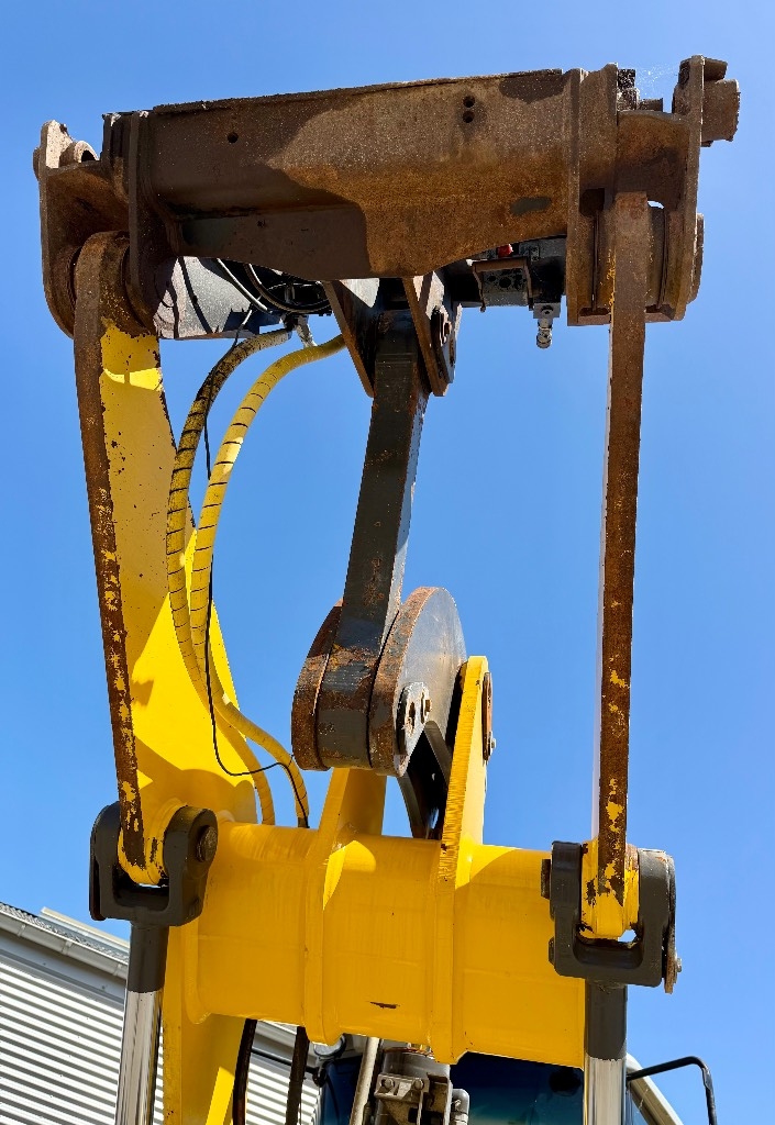 New Holland W 170