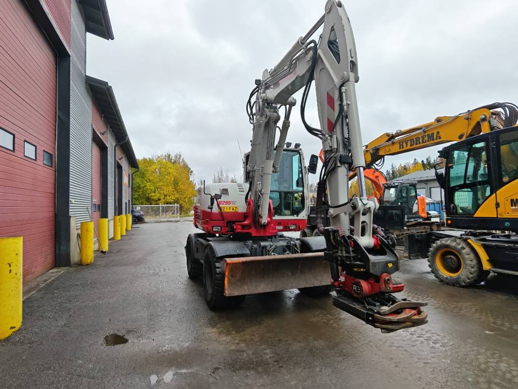 takeuchi-tb-295-w,3d53fb16