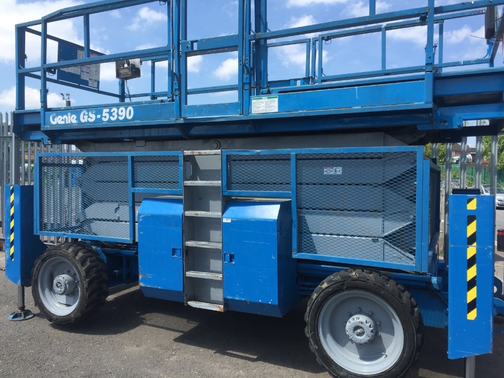 Used Genie GS5390RT scissor lifts Year 2000 Price 15,973 for sale