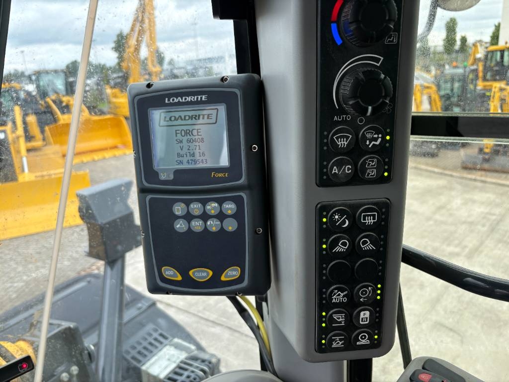 Komatsu WA475-10E0