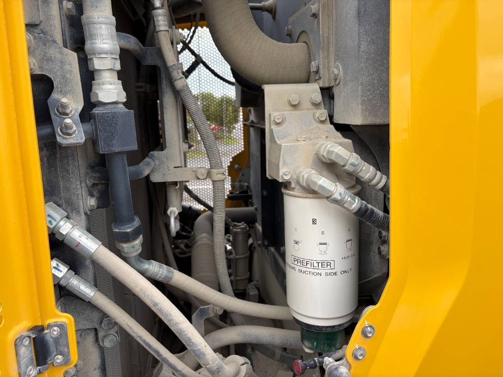 Komatsu WA475-10E0