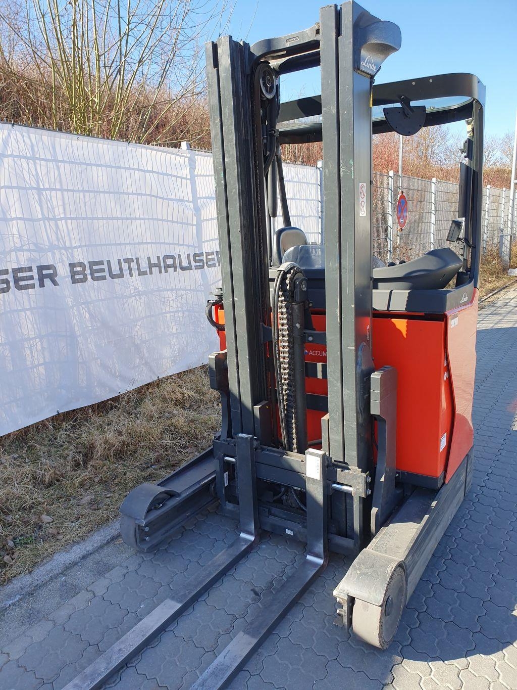 Linde R12b Linde R12B - Schubmaststapler - Flurförderzeuge - Beutlhauser