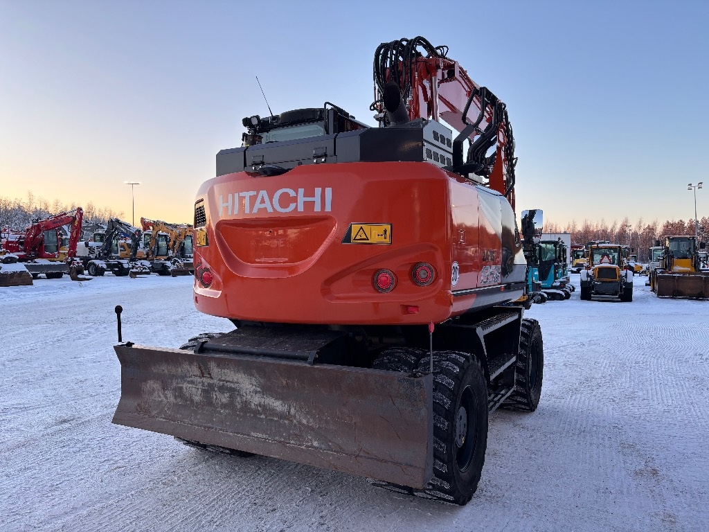 hitachi-zx-135-w-7-engcon-rasv,e2110632