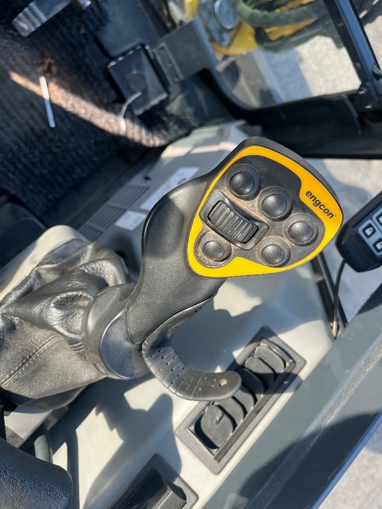 komatsu-pc-24-mr-5-engcon-3-ka,0e1aa5c4