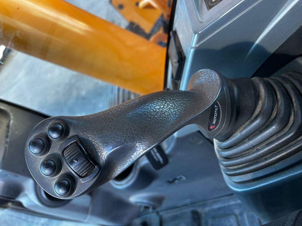 hyundai-robex-235-lcr-9-a-pyor,4d47ba2d