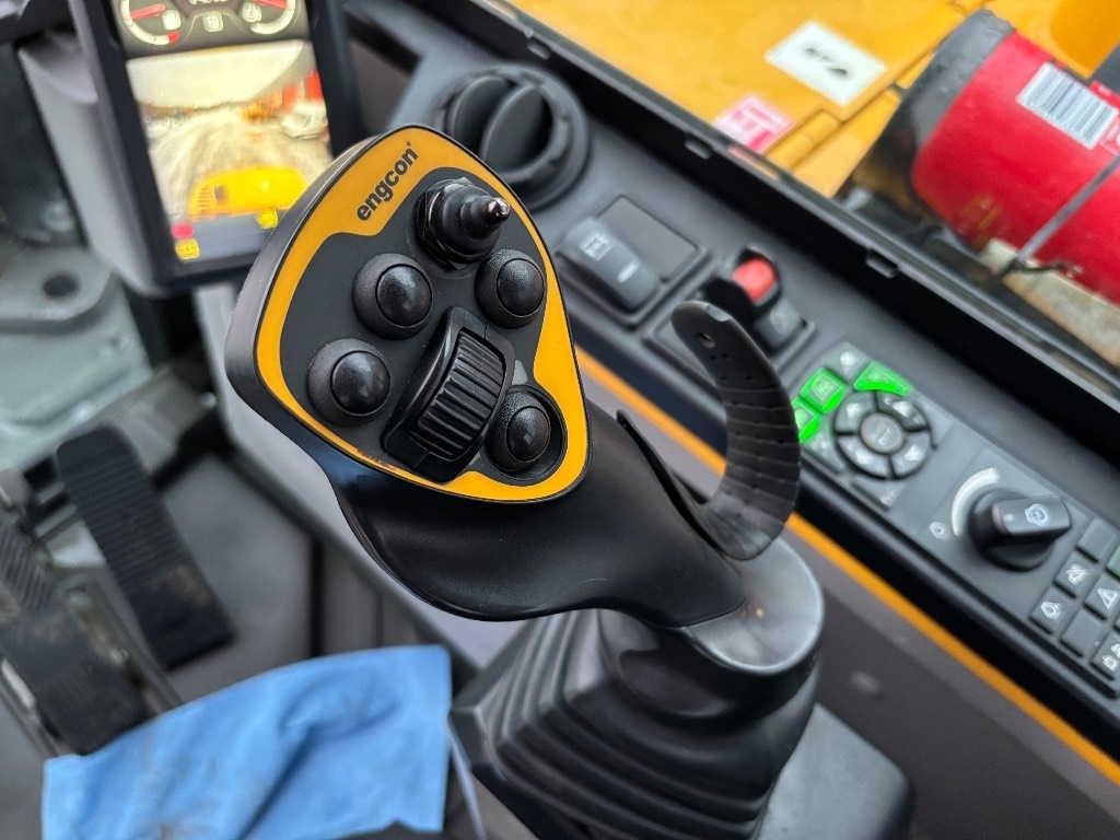 volvo-ew-60-e-engcon-pihdit-ra,d3633d0c